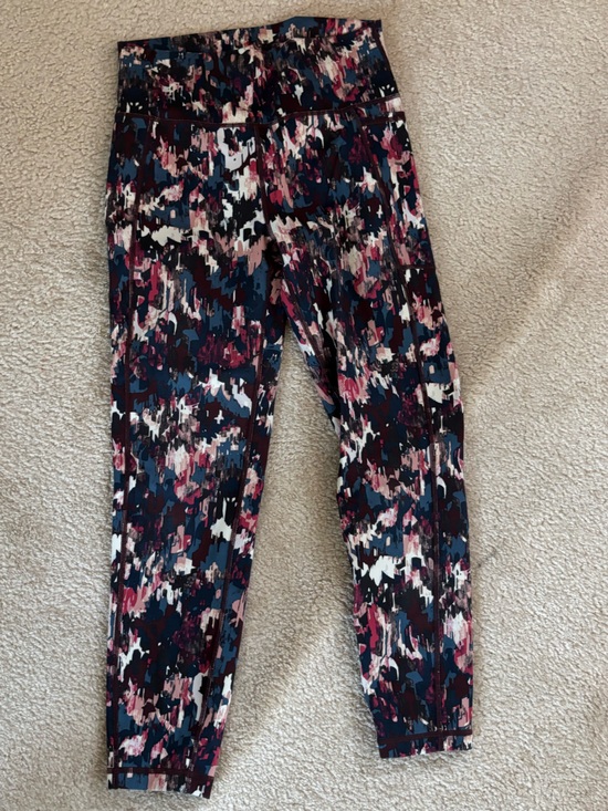 Sweaty Betty Pants - Sweaty Betty Abstract Print Leggings in Navy and Pink